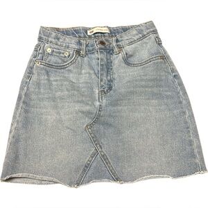 LEVI HIGH RISE DENIM SKIRT -LT DENIM